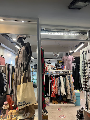 market str, Νάουσα 844 01