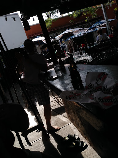 Bar «Park Street Tavern», reviews and photos, 501 Park St, Columbus, OH 43215, USA