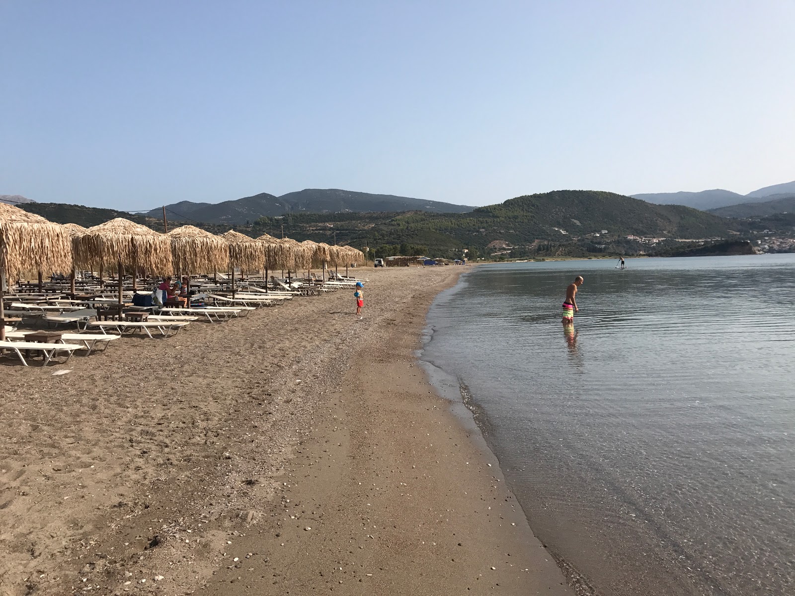 Chiliadou beach'in fotoğrafı imkanlar alanı