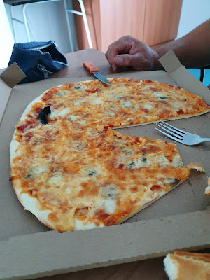 Kiosque à pizzas à Melle
