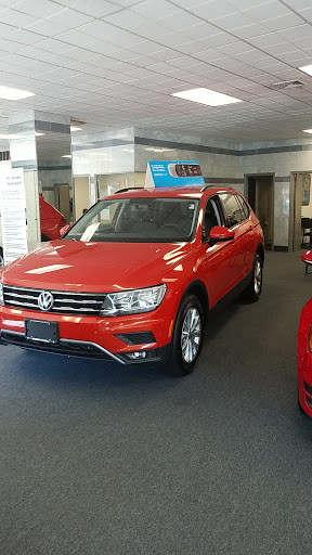 Volkswagen Dealer «Mitchell Volkswagen», reviews and photos, 51 Albany Turnpike, Canton, CT 06019, USA