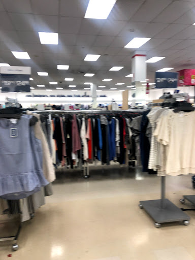 Clothing Store «Ross Dress for Less», reviews and photos, 3500 East-West Hwy, Hyattsville, MD 20782, USA