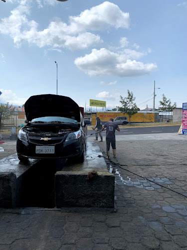 Opiniones de CARRICAR Lavadora y Lubricadora en Quito - Servicio de lavado de coches