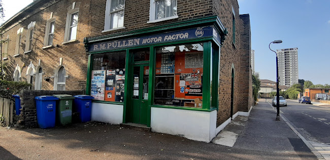 R M Pullen Motor Factors - London