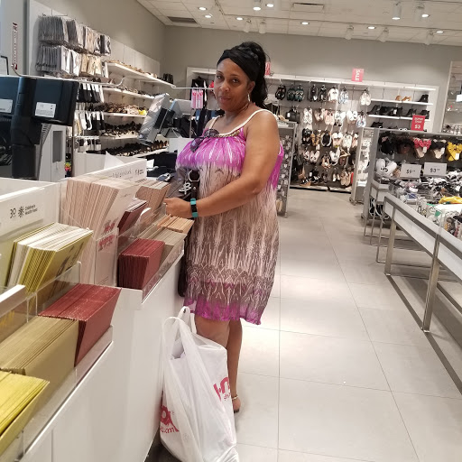 Outlet Mall «Tanger Outlet Jeffersonville», reviews and photos, 8000 Factory Shops Blvd, Jeffersonville, OH 43128, USA