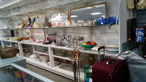 Thrift Store «3 Way Thrift Store, Inc.», reviews and photos, 13390 Central Ave, Chino, CA 91710, USA