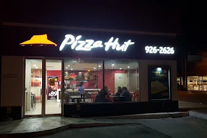 Pizza Hut Oriente image