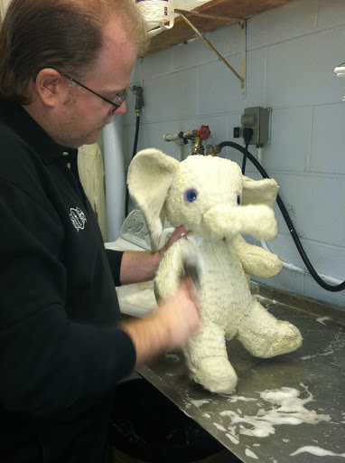 Dry Cleaner «HandCraft Dry Cleaners», reviews and photos, 5705 Patterson Ave, Richmond, VA 23226, USA