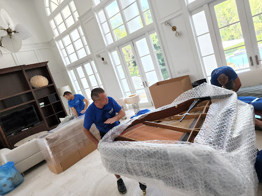 Moving Company «Pro Miami Movers», reviews and photos, 475 Brickell Ave, Miami, FL 33131, USA