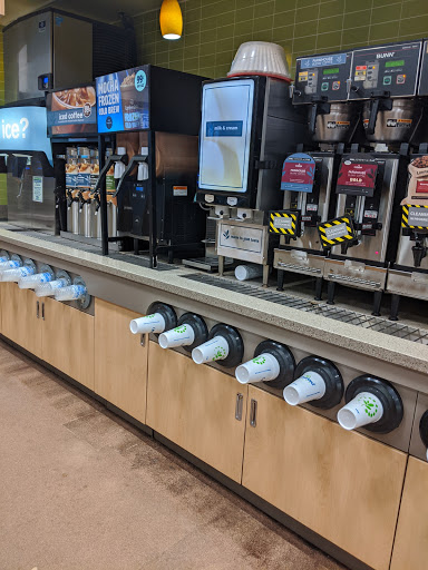 Cumberland Farms, 143 Park Ave, West Springfield, MA 01089, USA, 