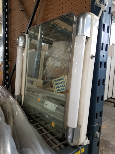 Building Materials Store «Habitat For Humanity ReStore Elgin», reviews and photos, 800 N State St, Elgin, IL 60123, USA