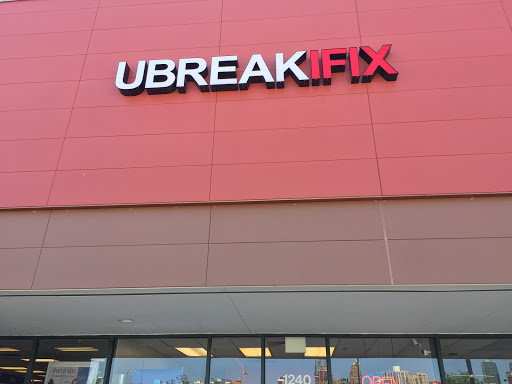 Electronics Repair Shop «uBreakiFix», reviews and photos, 1240 S Canal St, Chicago, IL 60607, USA