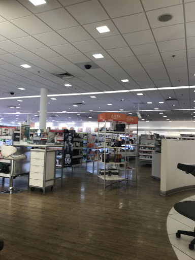 Hair Salon «Ulta Beauty», reviews and photos, 2501 W Happy Valley Rd #38, Phoenix, AZ 85085, USA