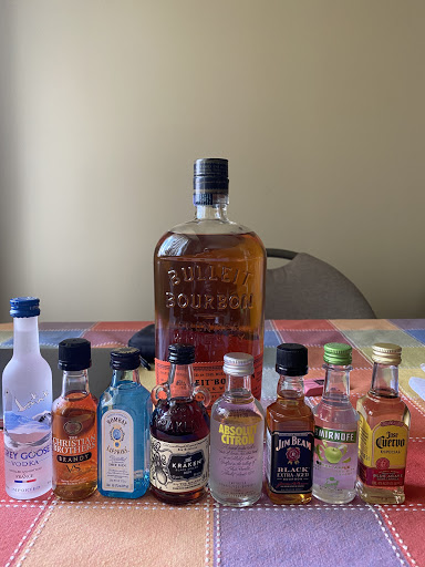 Wine Store «Red Wagon Wine Shoppe», reviews and photos, 1613 Livernois Rd, Troy, MI 48083, USA