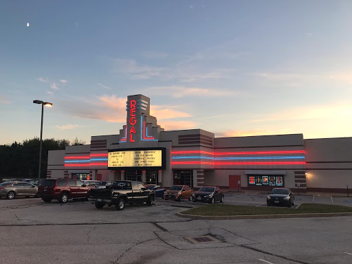 Movie Theater «Regal Cinemas Independence 10», reviews and photos, 1210 Independence Ave, Akron, OH 44310, USA