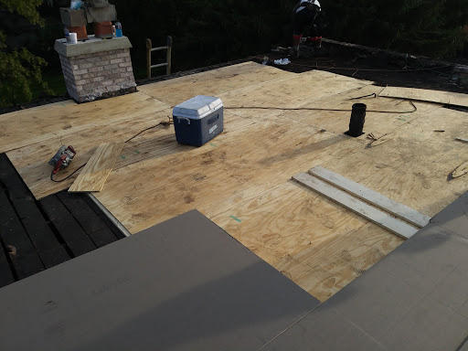 Roofing Contractor «DFC Roofing», reviews and photos, 143 S Liberty St, Elgin, IL 60120, USA