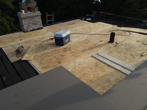 Roofing Contractor «DFC Roofing», reviews and photos, 143 S Liberty St, Elgin, IL 60120, USA