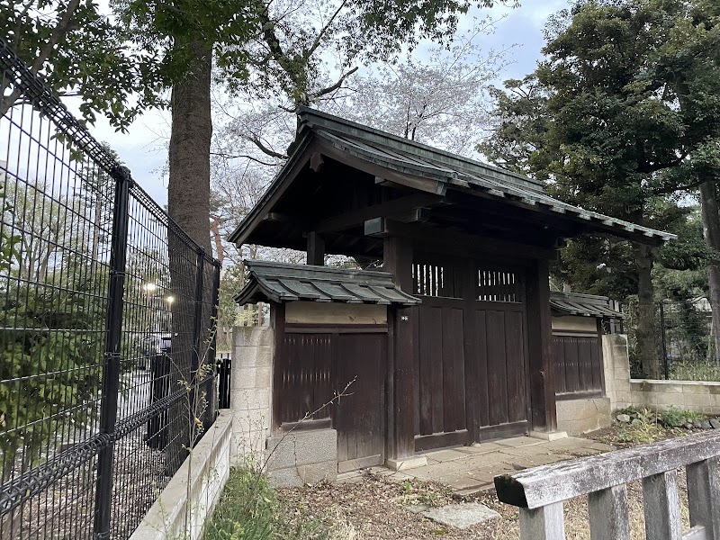 岩崎小弥太 鎌倉別邸の和風門
