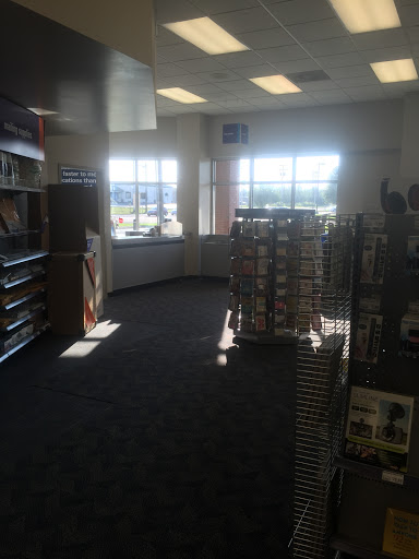 Print Shop «FedEx Office Print & Ship Center», reviews and photos, 3031 Wilma Rudolph Blvd, Clarksville, TN 37040, USA