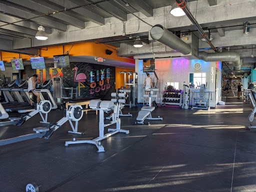 Health Club «Crunch - Washington Ave», reviews and photos, 1259 Washington Ave, Miami Beach, FL 33139, USA