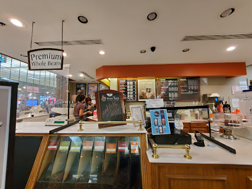 Shopping Mall «Rivergate Mall», reviews and photos, 1000 Rivergate Pkwy #1, Goodlettsville, TN 37072, USA