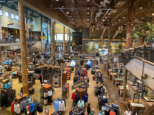 Sporting Goods Store «Bass Pro Shops», reviews and photos, 3629 Outdoor Sportsman Pl, Kodak, TN 37764, USA