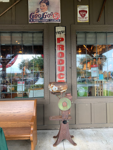 American Restaurant «Cracker Barrel Old Country Store», reviews and photos, 4745 Helen Hauser Blvd, Titusville, FL 32780, USA