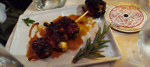 Wine Bar «Venice Beach Wines», reviews and photos, 529 Rose Ave, Venice, CA 90291, USA