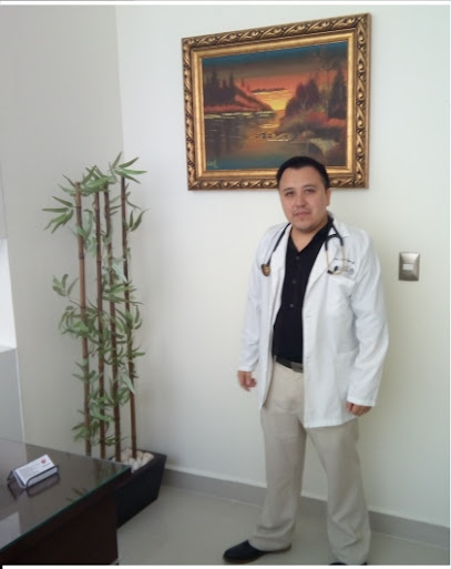 Dr. Juan Carlos Ramos Martínez, Cardiólogo