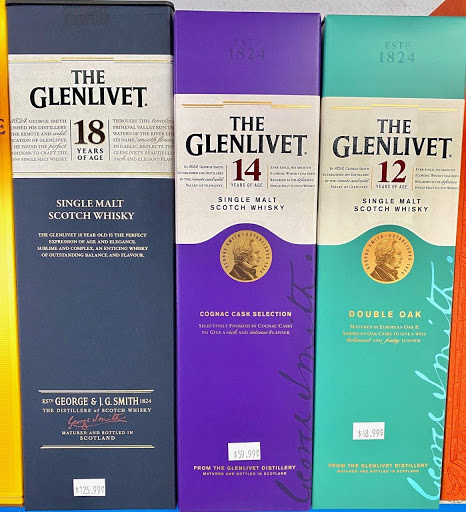 Liquor Store «Dalal Food & Liquor», reviews and photos, 414 N State St, Chicago, IL 60654, USA