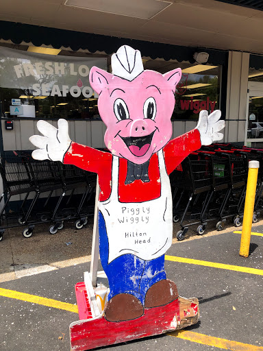 Shopping Mall «Coligny Plaza Shopping Center», reviews and photos, 1 N Forest Beach Dr, Hilton Head Island, SC 29928, USA