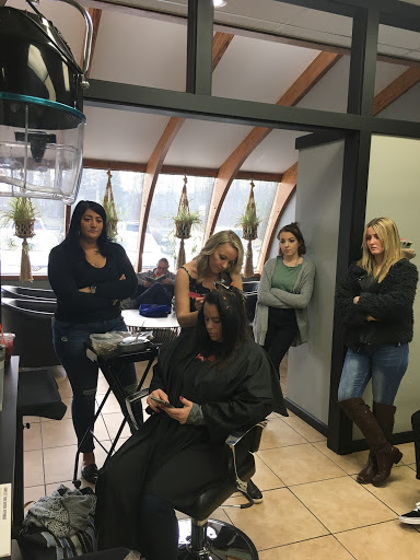 Nail Salon «The Salon at Manalapan by Lawrence Gerard», reviews and photos, 167 NJ-33, Manalapan Township, NJ 07726, USA