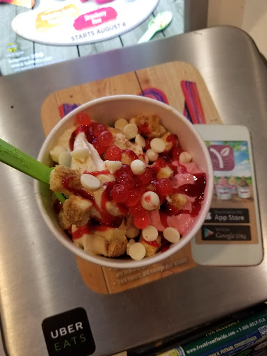 Frozen Yogurt Shop «Yogurtland», reviews and photos, 10500 Ulmerton Rd, Largo, FL 33771, USA