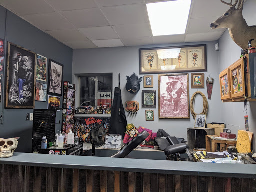 Tattoo Shop «Celebrity Tattoos», reviews and photos, 9520 Highland Rd, White Lake, MI 48386, USA