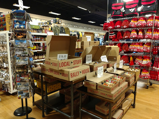 Sportswear Store «Rally House Boardwalk», reviews and photos, 8650 N Boardwalk Ave, Kansas City, MO 64154, USA