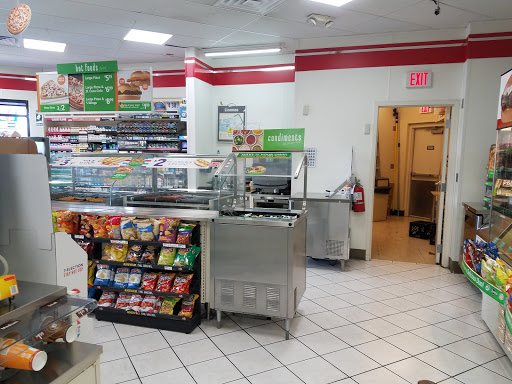 Convenience Store «7-Eleven», reviews and photos, 799 W Northwest Hwy, Palatine, IL 60067, USA