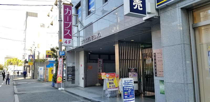 カーブス 江坂駅前