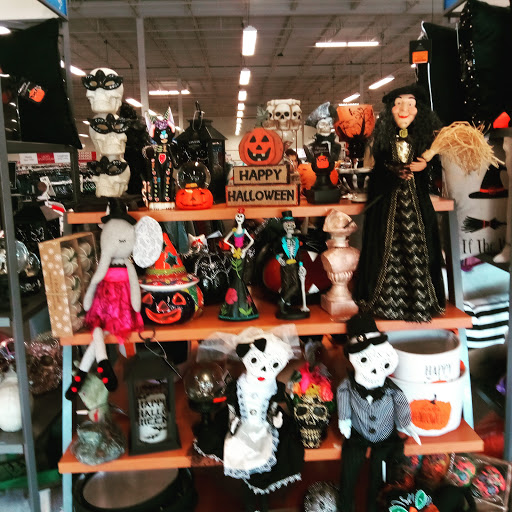 Clothing Store «Burlington Coat Factory», reviews and photos, 370 US-130, Hightstown, NJ 08520, USA