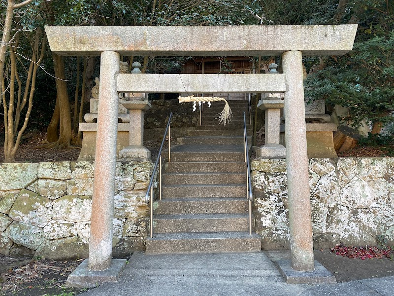 初神神社