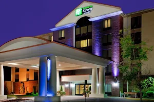 Holiday Inn Express & Suites Chesapeake, an IHG Hotel image