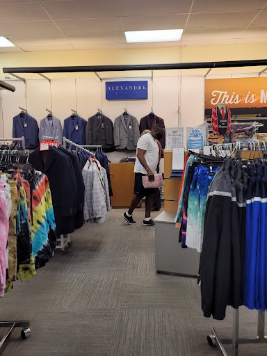 Department Store «Myer-Henderson Hall Main Exchange», reviews and photos, 450 McNair Rd, Fort Myer, VA 22211, USA