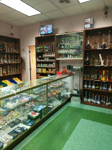 Tobacco Shop «Redmond Cigars & Tobacco», reviews and photos, 15786 Redmond Way, Redmond, WA 98052, USA