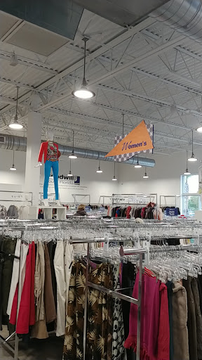 Charity «Goodwill Store & Donation Center», reviews and photos