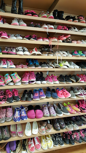 Consignment Shop «Kid to Kid», reviews and photos, 4940 E Ray Rd, Phoenix, AZ 85044, USA