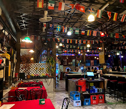 Beer Garden Sukhumvit Soi 7 photo