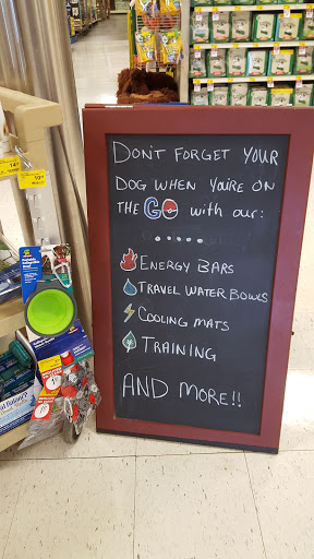 Pet Supply Store «PetSmart», reviews and photos, 215 N Burkhardt Rd, Evansville, IN 47715, USA