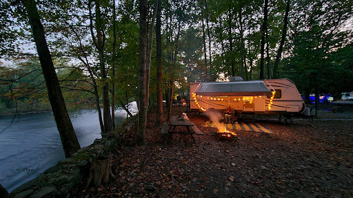 Deerpark NYC Campground image 7