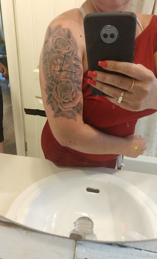 Tattoo Shop «Elite Ink Tattoo Studios», reviews and photos, 8602 N Telegraph Rd, Dearborn Heights, MI 48127, USA