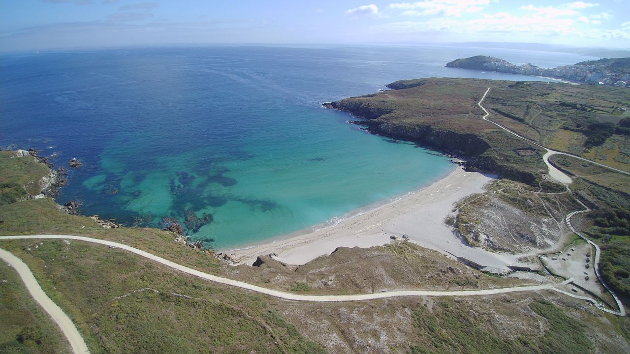 Praia de Seaia'in fotoğrafı - rahatlamayı sevenler arasında popüler bir yer
