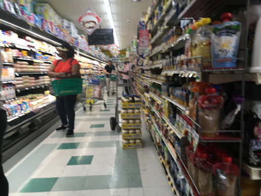 Supermarket «Associated Marketplace», reviews and photos, 905 Franklin Ave, Brooklyn, NY 11225, USA